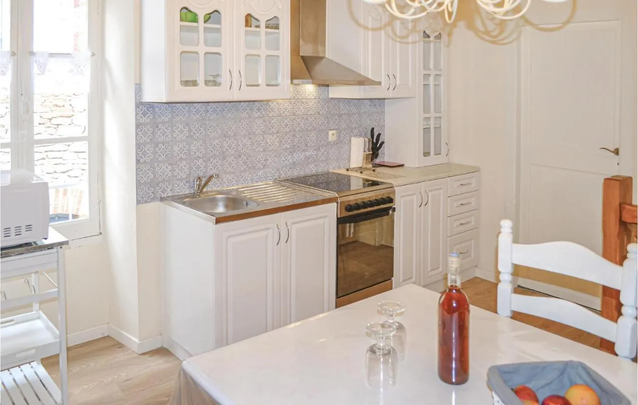 3 Bedroom Nice Home In Marcilhac Sur Cele 0*, Marcilhac-sur-Cele